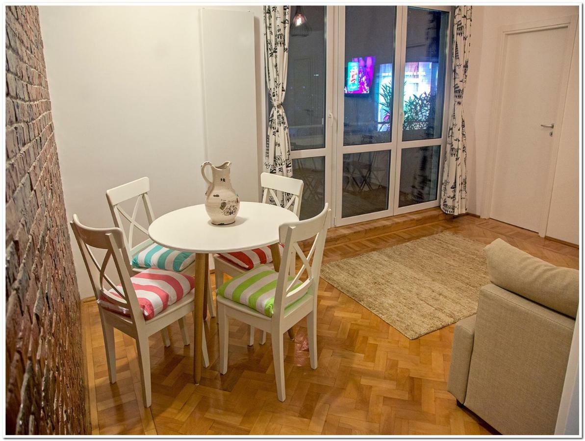 Skyview Old Town Apartment Bucharest Exterior photo