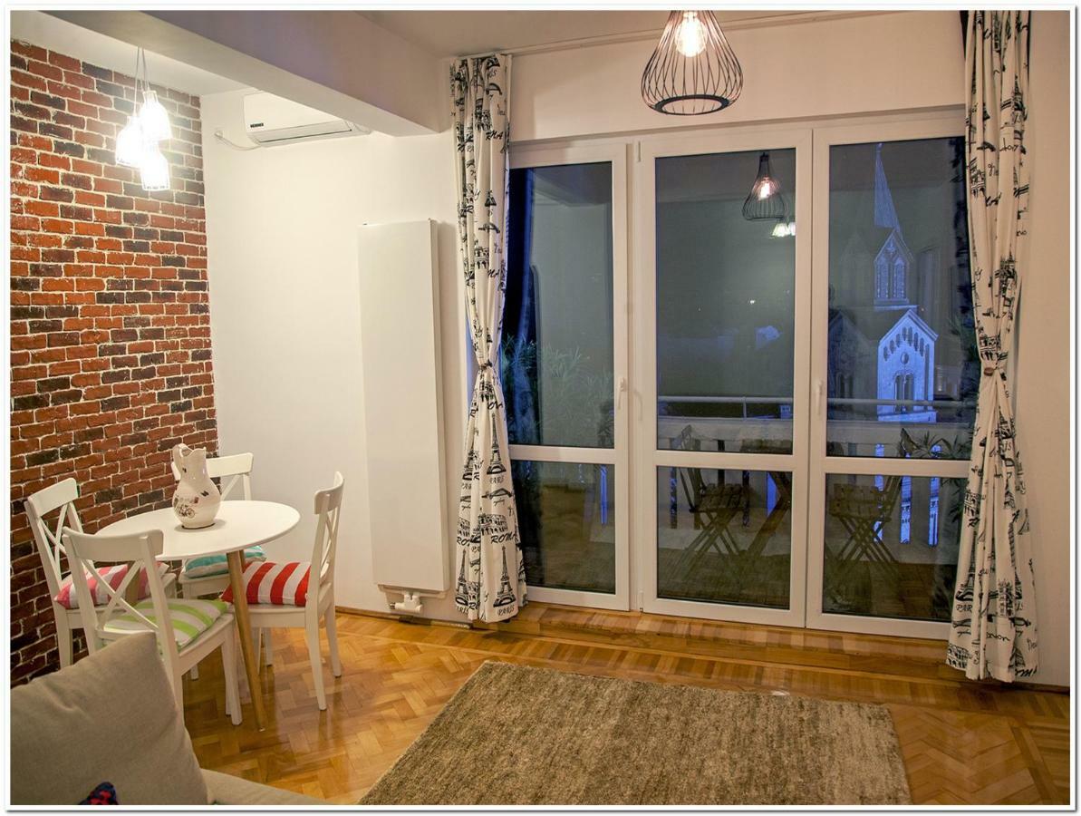 Skyview Old Town Apartment Bucharest Exterior photo